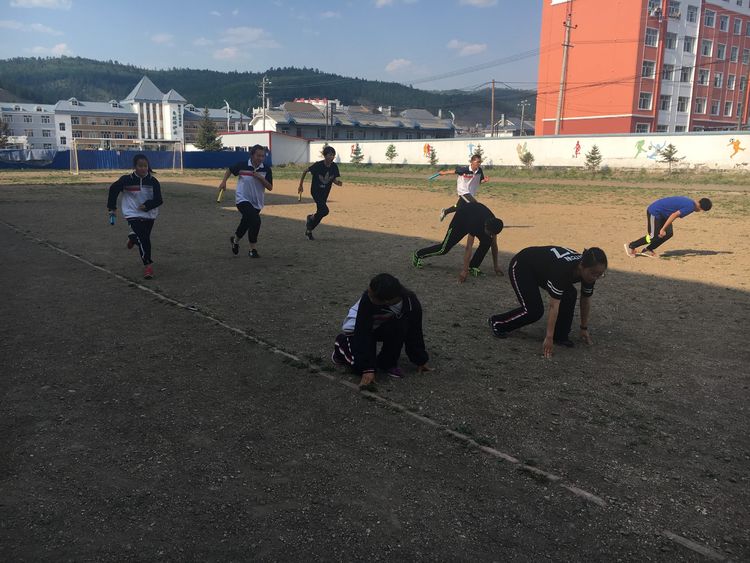 额尔古纳市莫尔道嘎中学