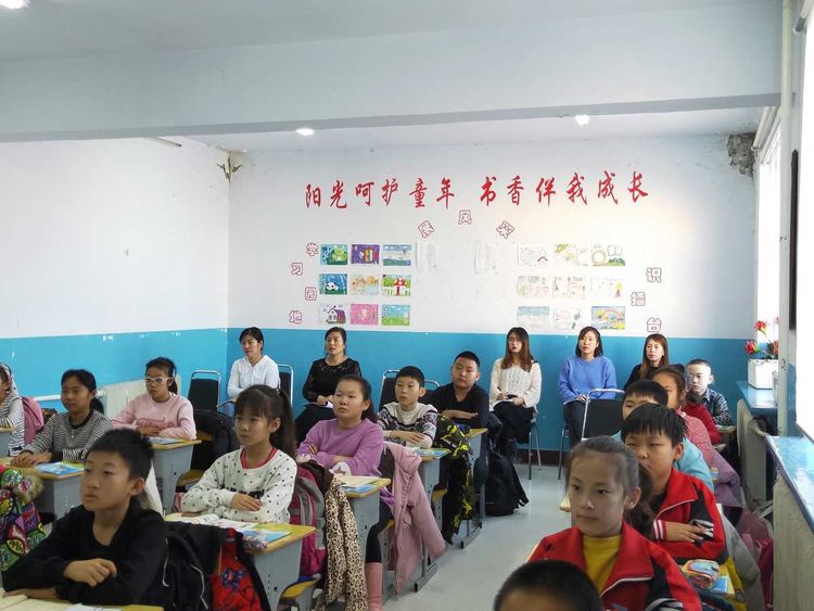 额尔古纳市上库力小学