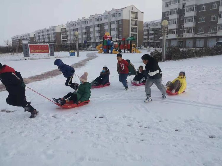 额尔古纳市上库力小学