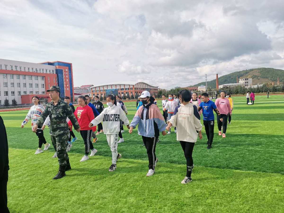 根河市第一中学