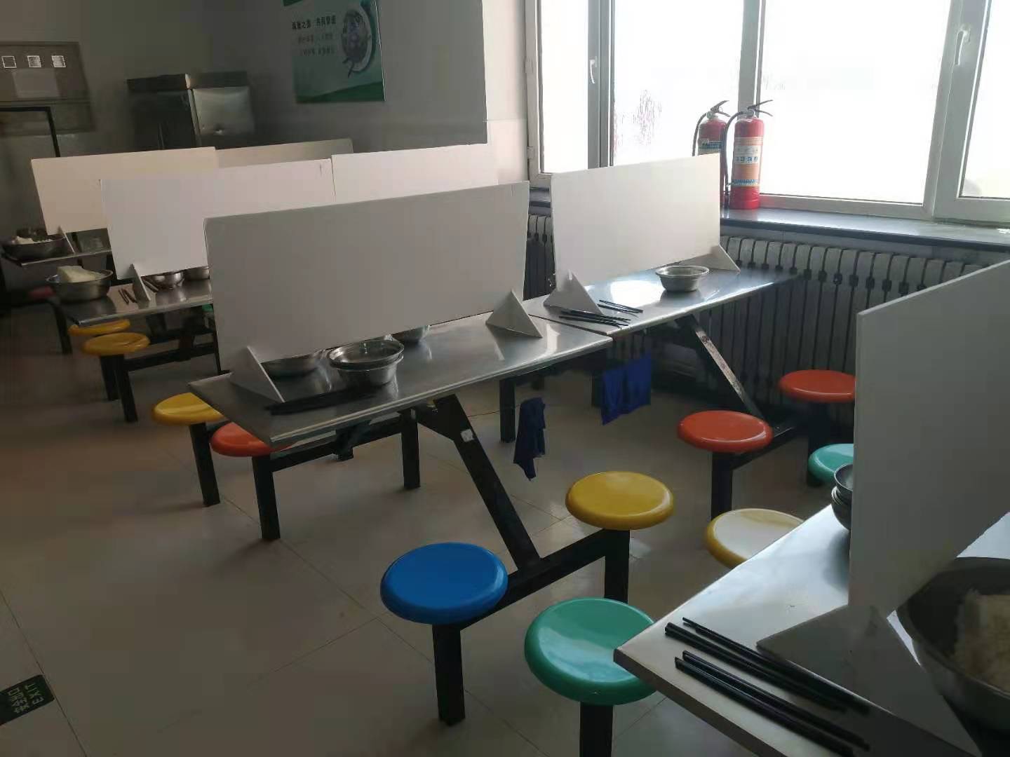 阿荣旗兴安学校