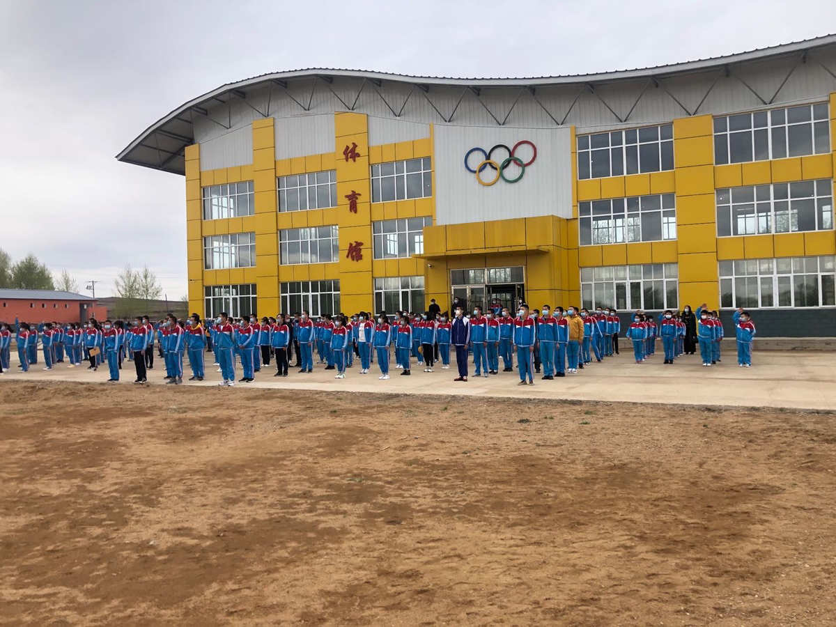 阿荣旗长安学校