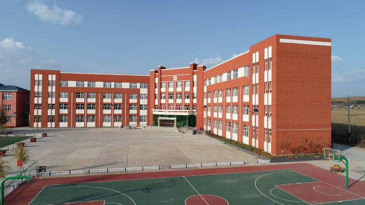 卧牛河镇明德小学